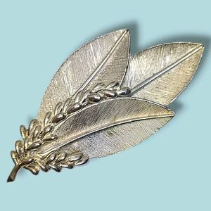 Vintage BSK Silver Tone Leaf Brooch Pin‎ Layered Leaves Textured Mid Century